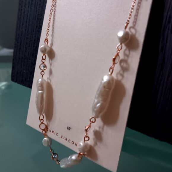 LC LAUREN CONRAD Romantic Rose Gold Pearl/Clear CZ Stones Chain Necklace**NEW! - Picture 3 of 3
